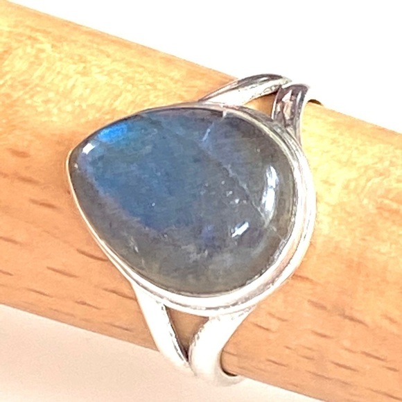 Labradorite Sterling 925 Ring Size 9 Artisan Flaw chip on the side - Picture 13 of 16